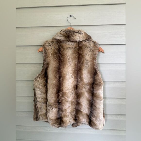WOODLAND faux fur cashmere acrylic vest chic fall winter sz L women’s brown tan - Picture 2 of 13